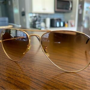 Rayban polarized Aviator sunglasses
